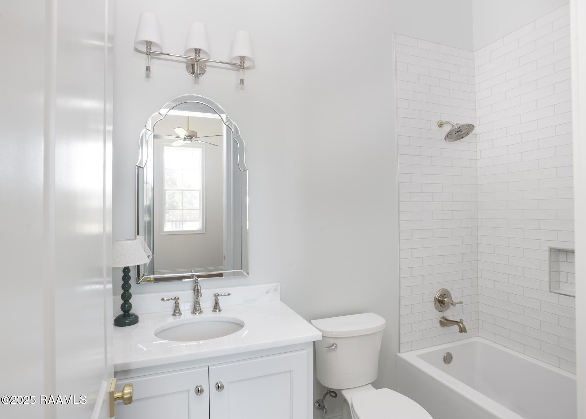 200 Castle Row Lafayette, LA 70506 - Photo 41 of 45 Bathroom 4