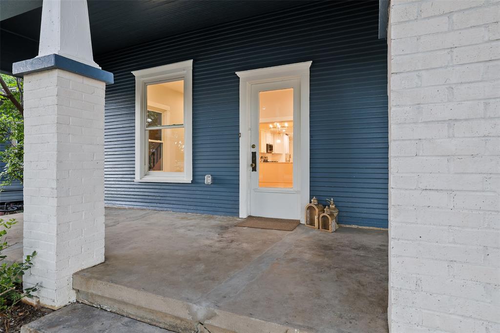 431 East Hull Street Denison, TX 75021 - Photo 4 of 34
