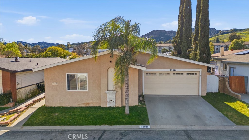 32015 Quartz Lane Castaic, CA 91384 - Photo 1 of 1
