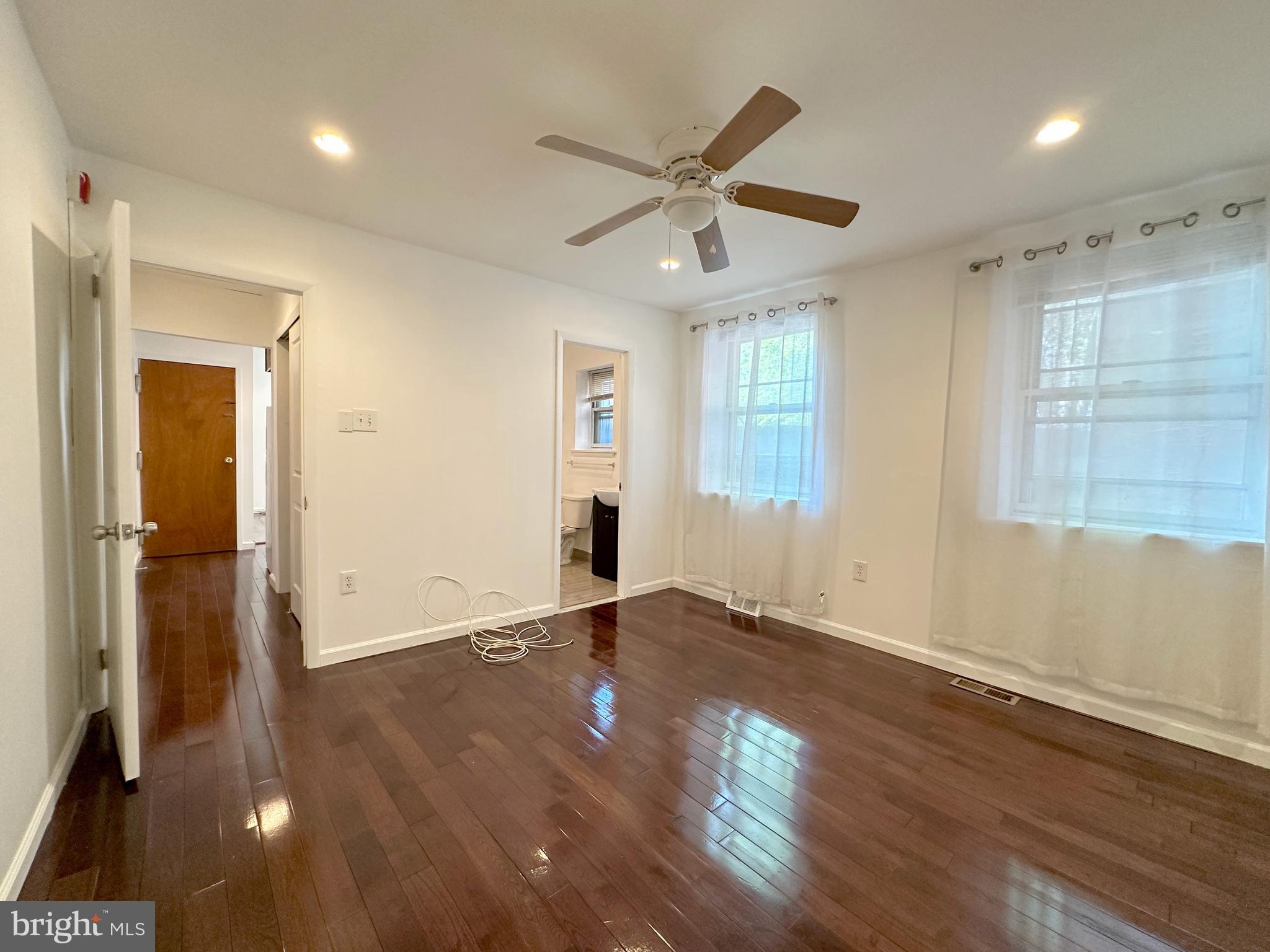 545 Christian Street, Unit 1 Philadelphia, PA 19147 - Photo 16 of 35