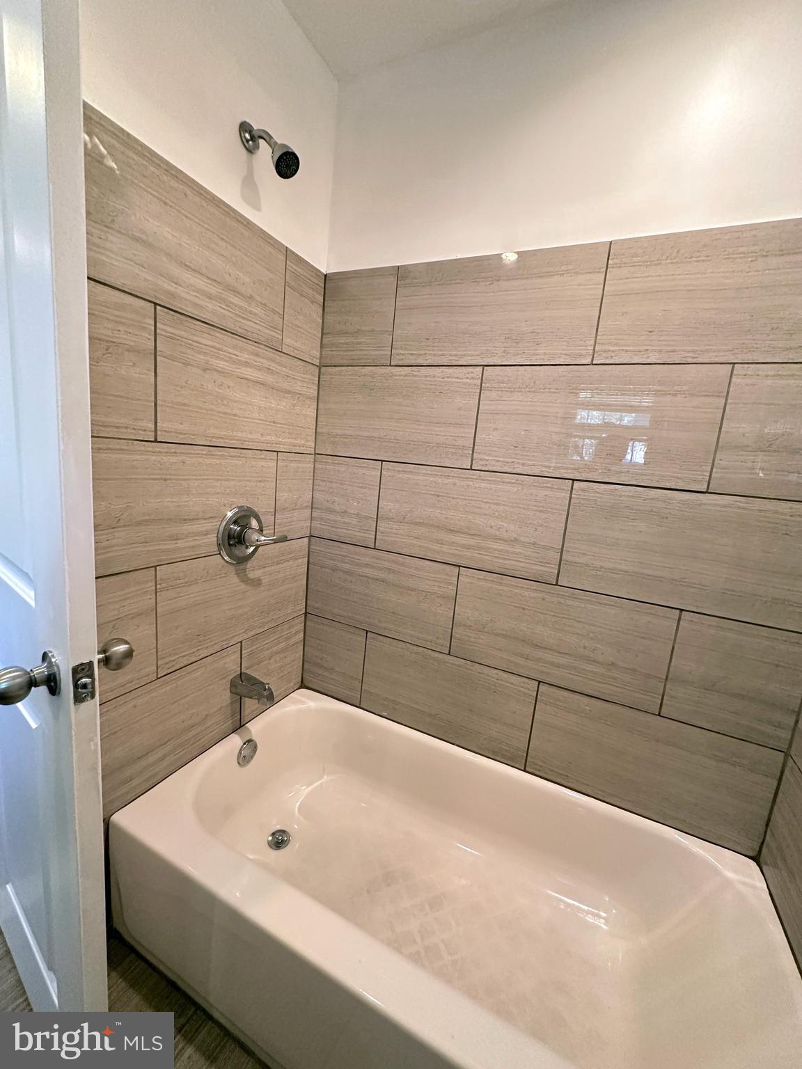 545 Christian Street, Unit 1 Philadelphia, PA 19147 - Photo 18 of 35