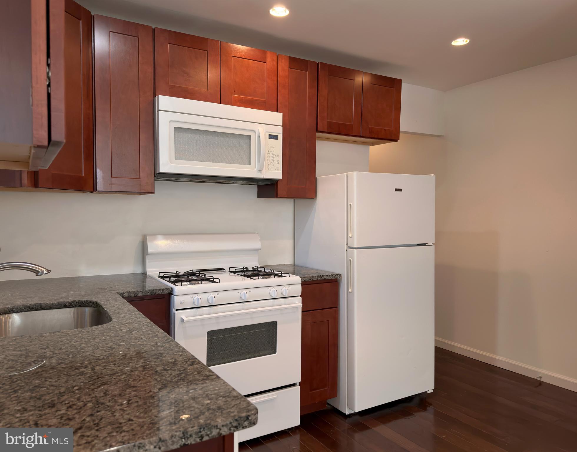 545 Christian Street, Unit 1 Philadelphia, PA 19147 - Photo 26 of 35