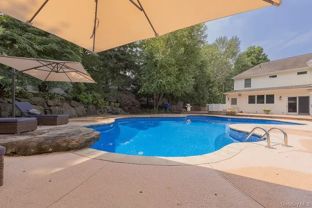 $1,449,000 | 775 Western Highway North, Blauvelt, NY 10913