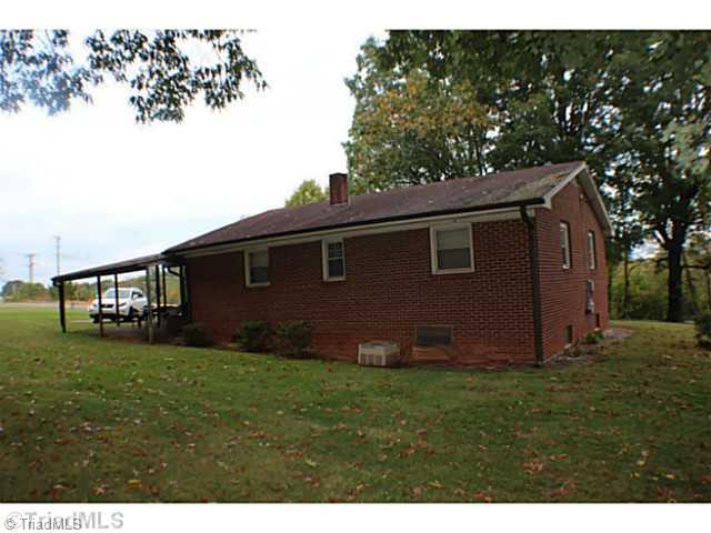 2088 Cook School Road Pilot Mountain, NC 27041 - Photo 3 of 13 Exterior Front.