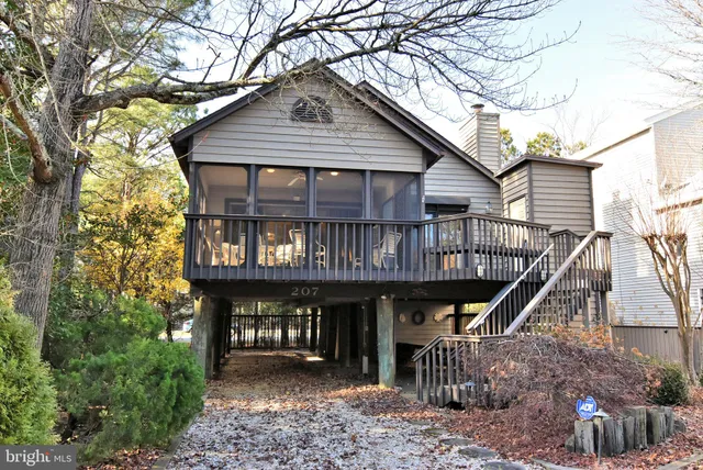 $1,600,000 | 207 Ashwood Court, Bethany Beach, DE 19930