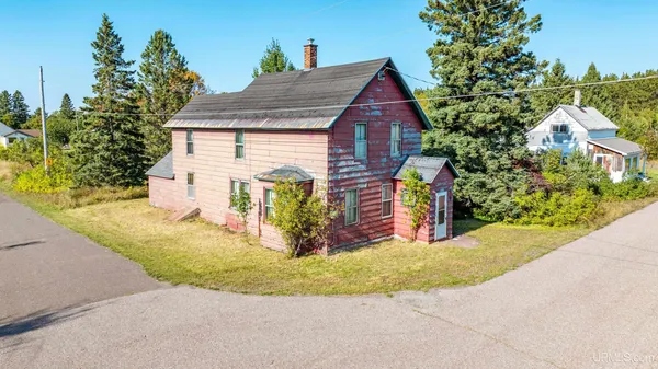 $50,000 | 57225 3rd, Calumet, MI 49913