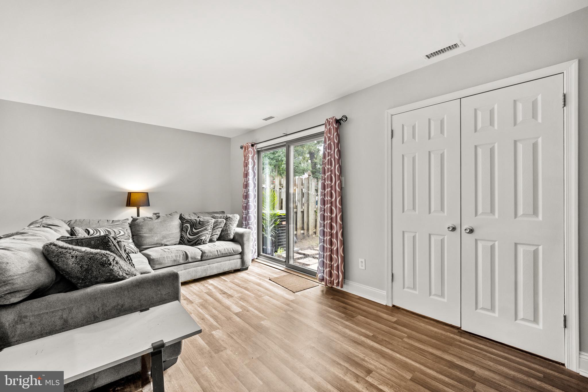 727 Myrtle Avenue Lindenwold, NJ 08021 - Photo 6 of 26 Gallery Image 6