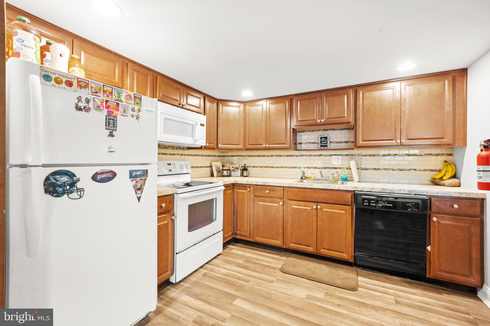 727 Myrtle Avenue Lindenwold, NJ 08021 - Photo 9 of 26 Gallery Image 9
