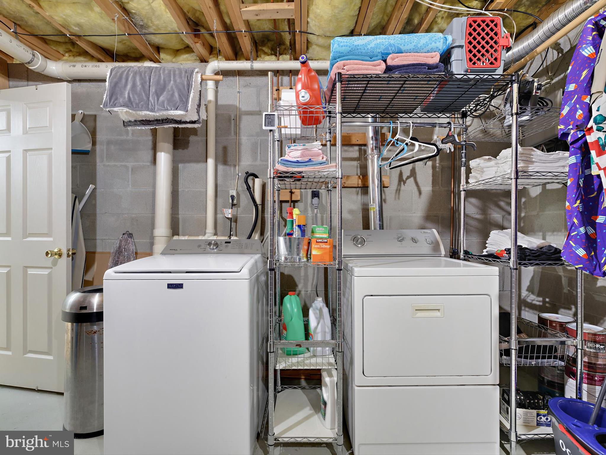 7824 Camp Road Pasadena, MD 21122 - Photo 26 of 33 a utility room with dryer and washer
