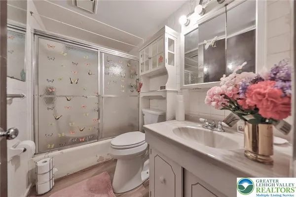 $294,900 | 410 North Greenwood Avenue, Easton, PA 18045