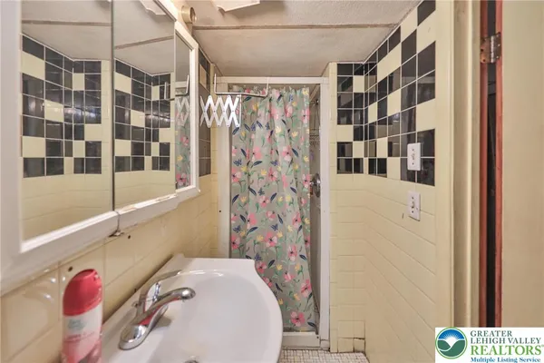 $294,900 | 410 North Greenwood Avenue, Easton, PA 18045