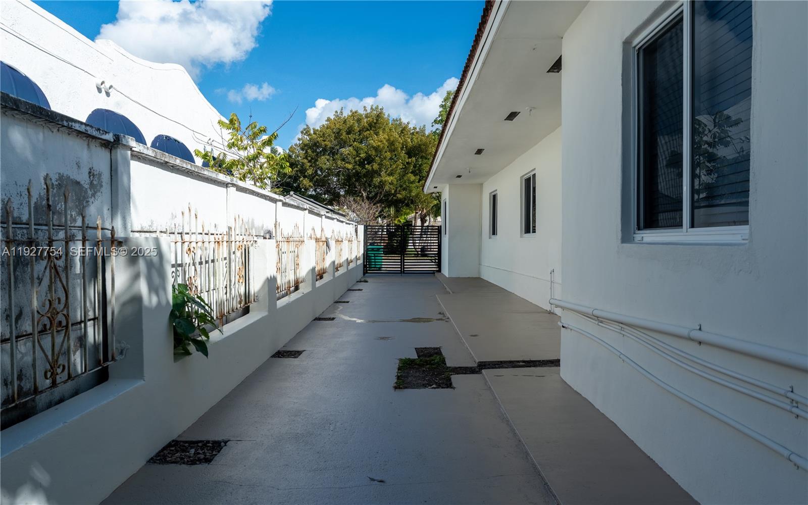 426 Southwest 26th Road Miami, FL 33129 - Photo 13 of 13