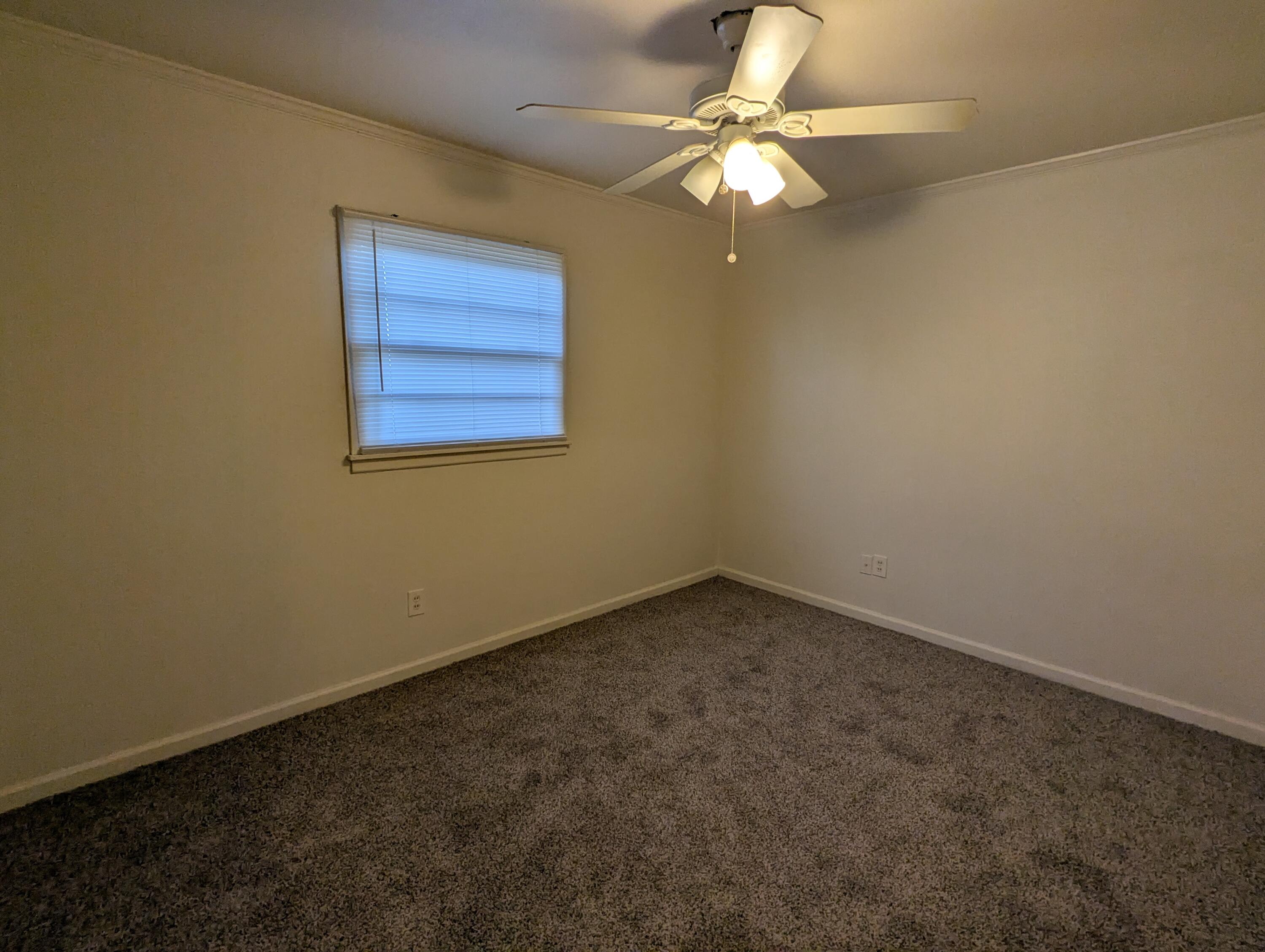 2104 East 29th Street Lubbock, TX 79404 - Photo 8 of 15 PXL_20251104_232228264.MP