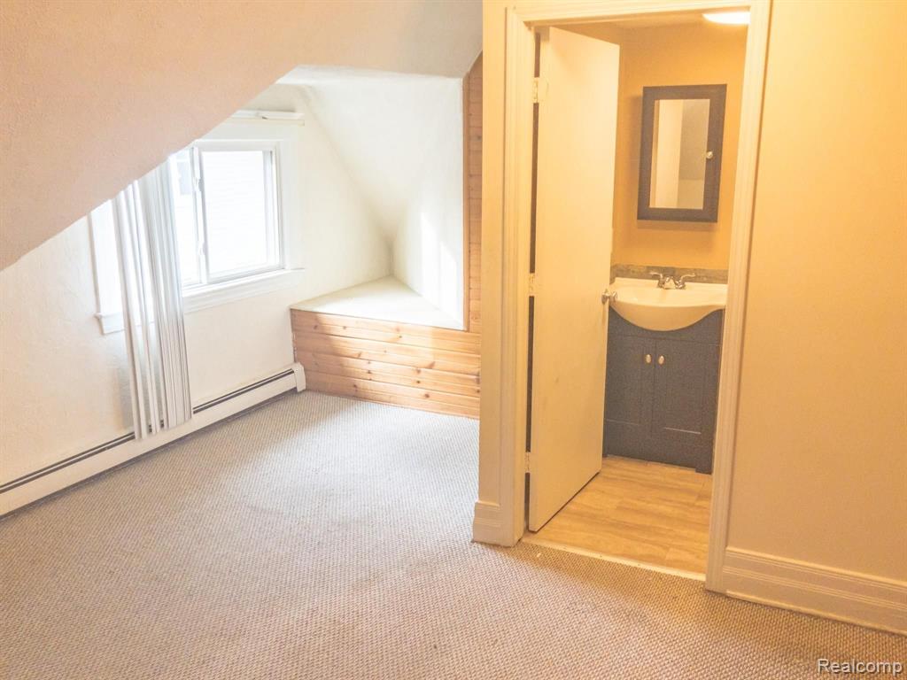 305 Twelve Mile Road, Unit 3 Royal Oak, MI 48073 - Photo 6 of 11