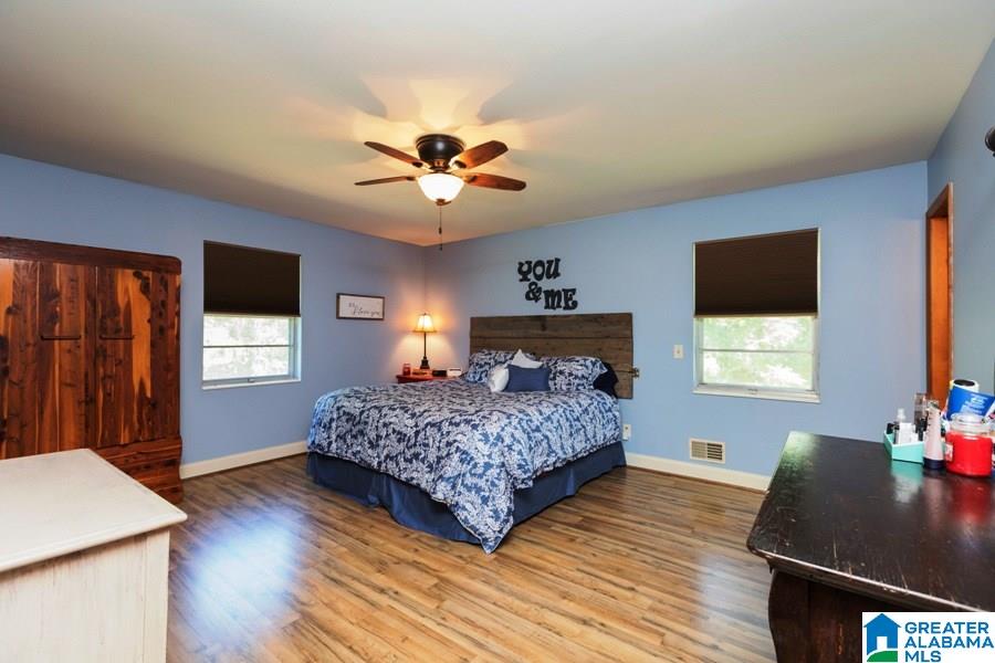 917 Pinewood Avenue Bessemer, AL 35023 - Photo 15 of 31