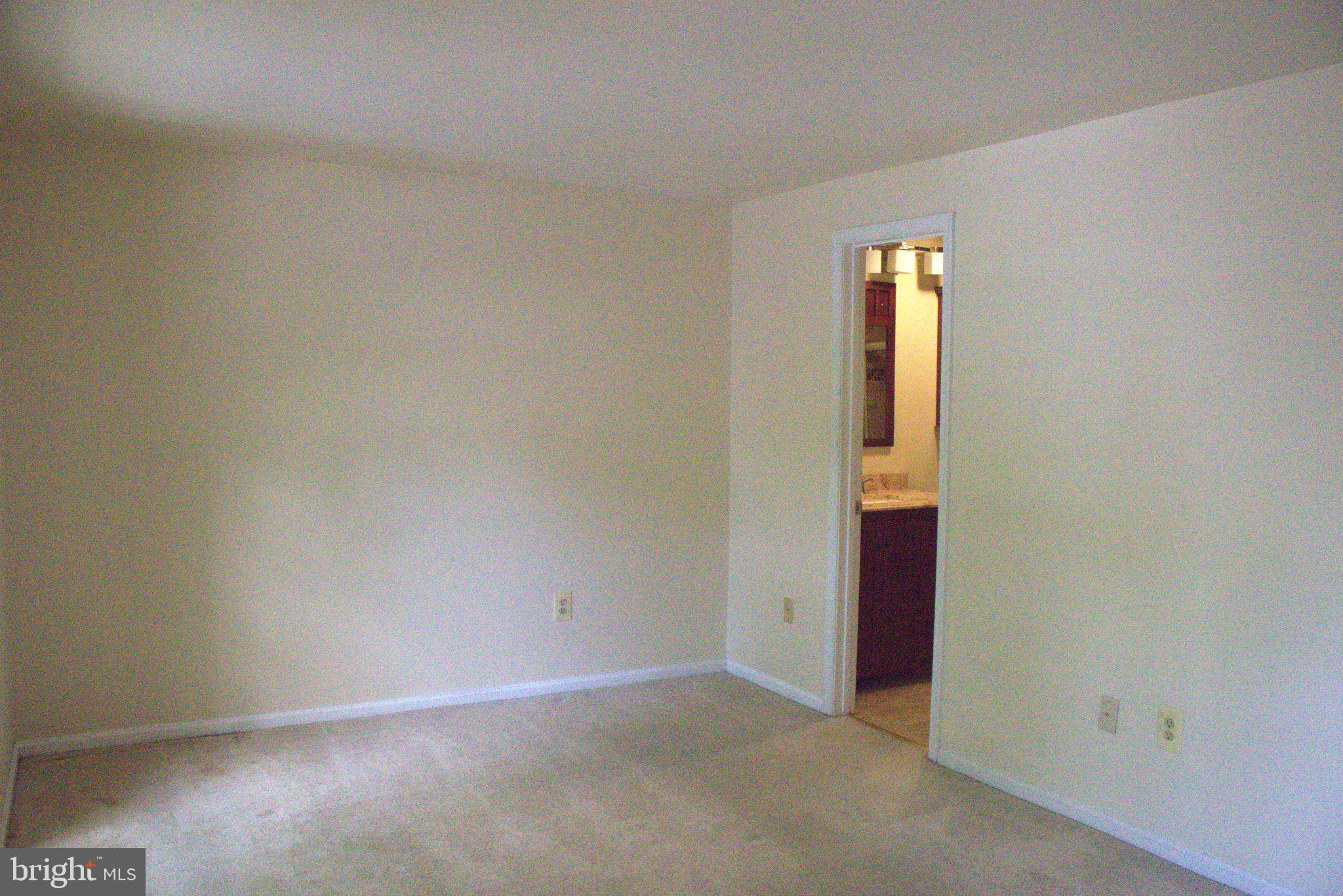 17 Habersham Court Silver Spring, MD 20906 - Photo 23 of 40 an empty room with closet
