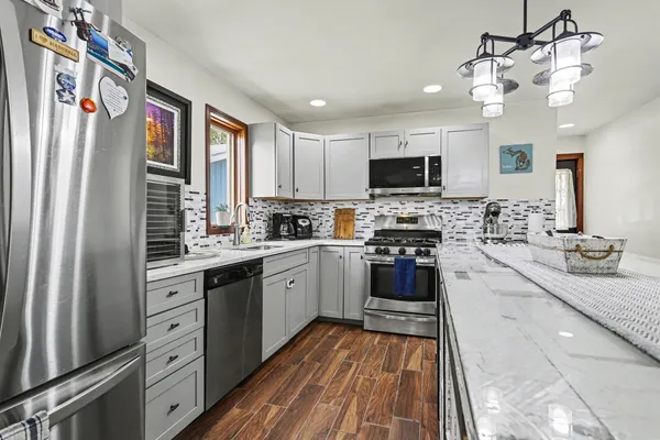 $525,000 | 19250 Homer Road, Marshall, MI 49068