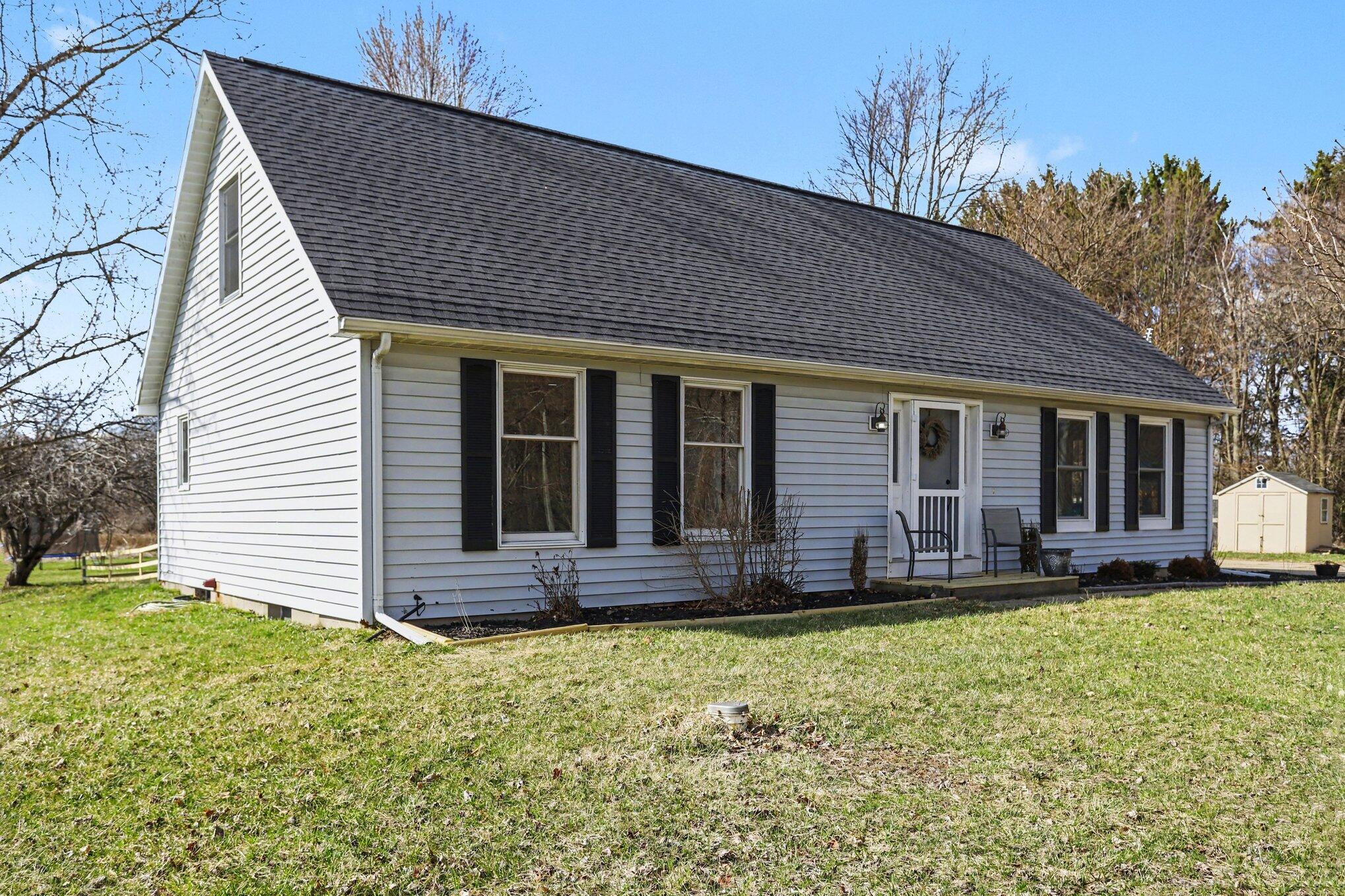 19250 Homer Road Marshall, MI 49068 - Photo 3 of 94 003_file_5176