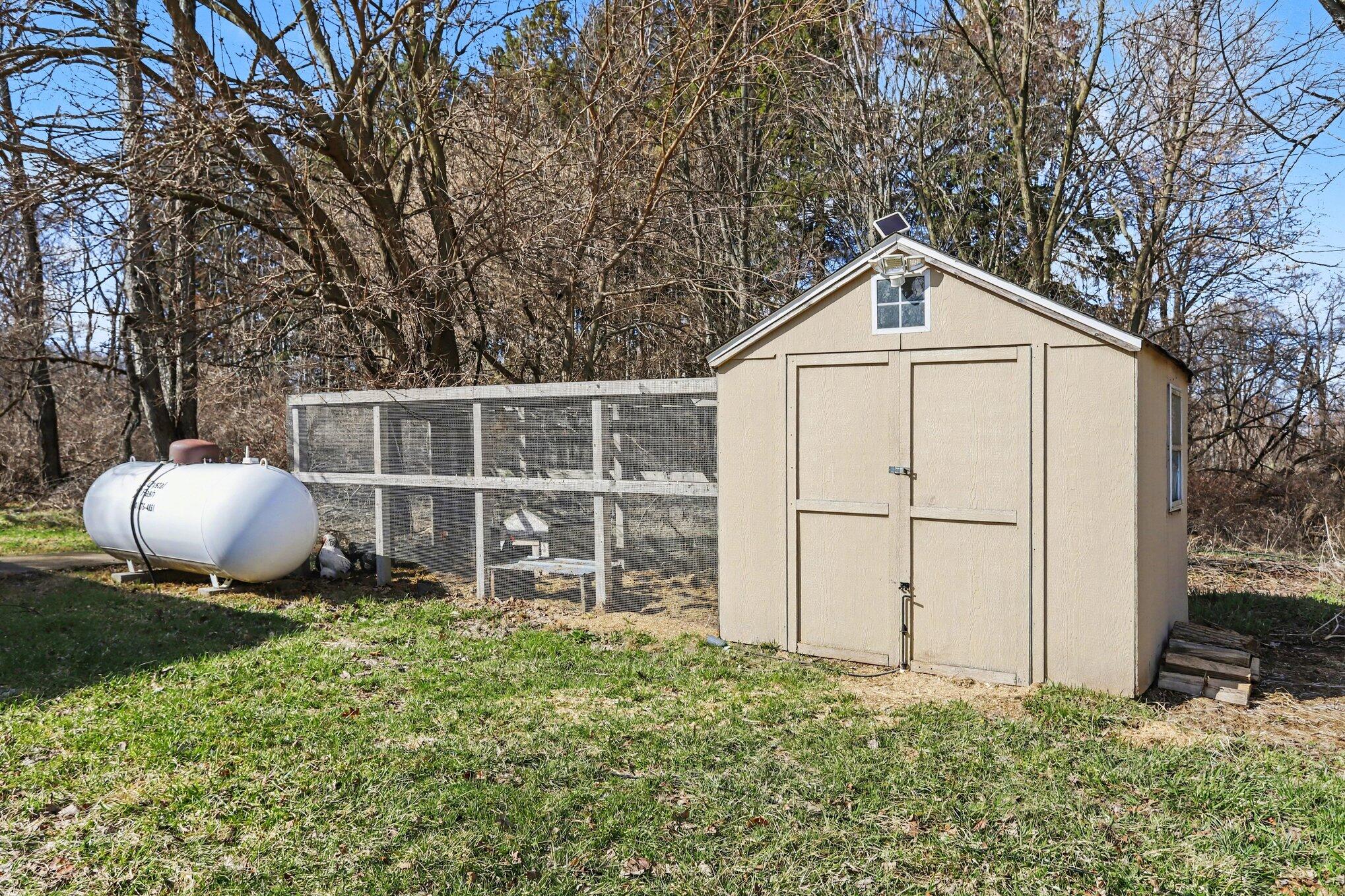 19250 Homer Road Marshall, MI 49068 - Photo 35 of 94 035_file_9227