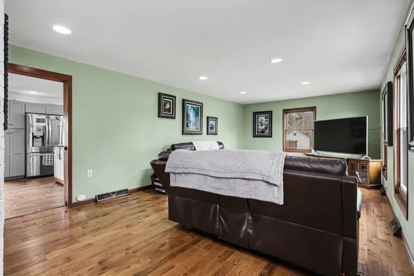 $525,000 | 19250 Homer Road, Marshall, MI 49068