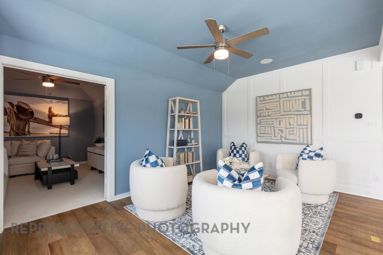 2538 Mission Heights Way Manvel, TX 77578 - Photo 21 of 24 a living room with furniture and a large window