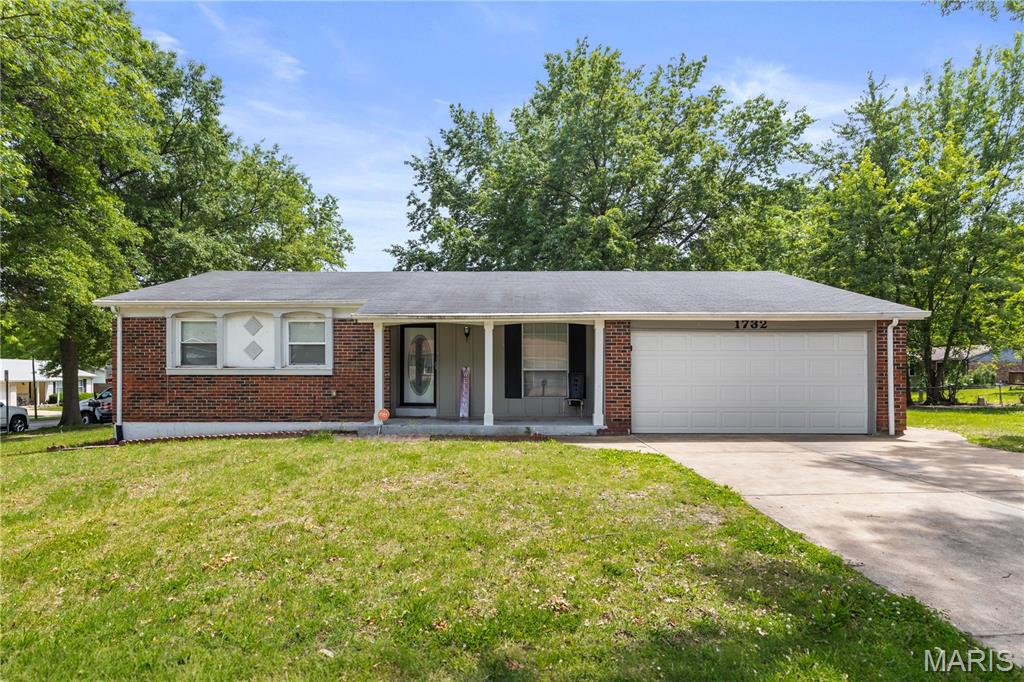 1732 Del Rosa Way St. Louis, MO 63138 - Photo 2 of 22