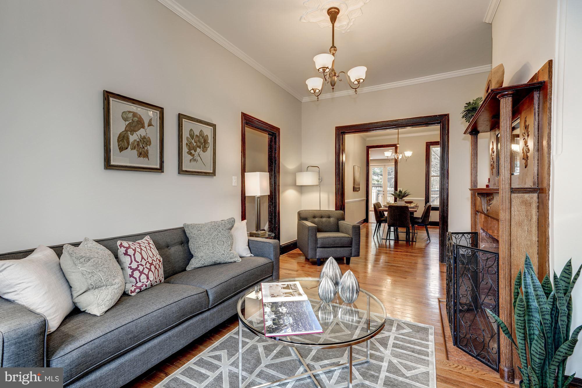 243 8th Street Northeast Washington, DC 20002 - Photo 2 of 29 Living room