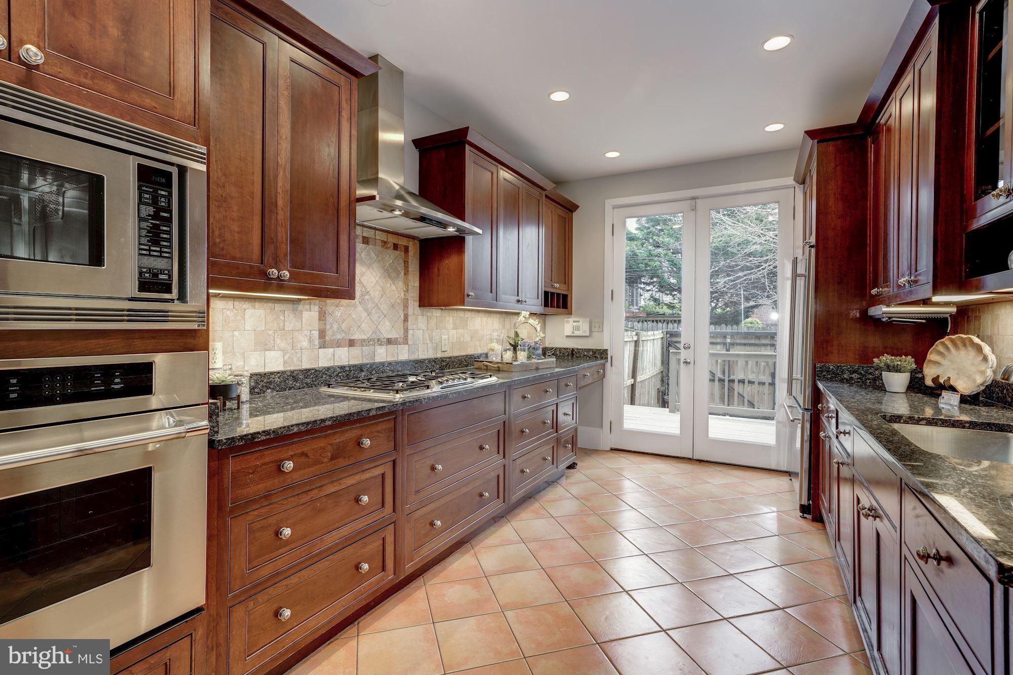 243 8th Street Northeast Washington, DC 20002 - Photo 7 of 29 Kitchen