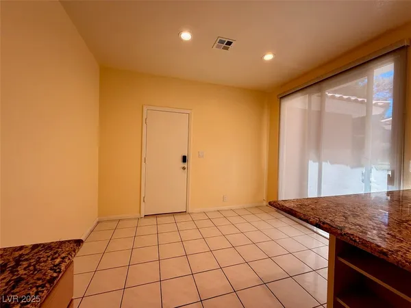 $2,600 | 4969 Jeremy Drive, Las Vegas, NV 89113