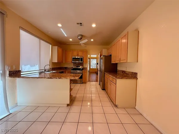 $2,600 | 4969 Jeremy Drive, Las Vegas, NV 89113