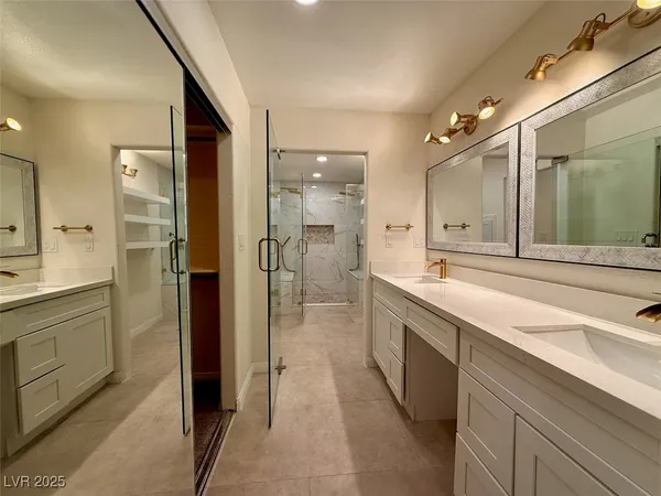 $2,600 | 4969 Jeremy Drive, Las Vegas, NV 89113