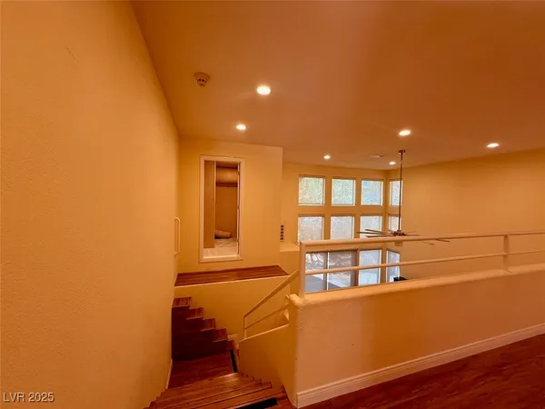 $2,600 | 4969 Jeremy Drive, Las Vegas, NV 89113