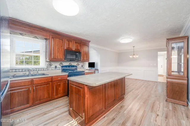 $265,000 | 7825 Snow Hill Drive, Roseboro, NC 28382