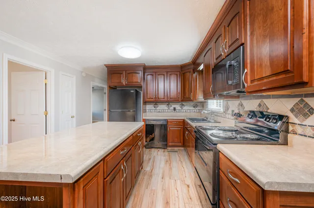 $265,000 | 7825 Snow Hill Drive, Roseboro, NC 28382