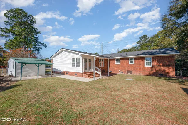 $265,000 | 7825 Snow Hill Drive, Roseboro, NC 28382
