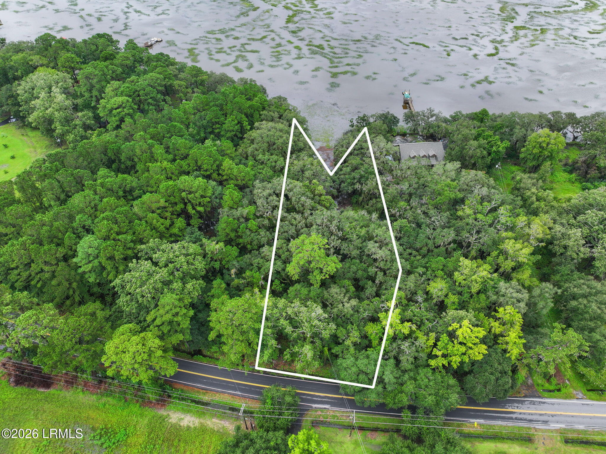 112 Stuart Point Road Seabrook, SC 29940 - Photo 5 of 17 19-web-or-mls-DJI_20250823105344_0143_D