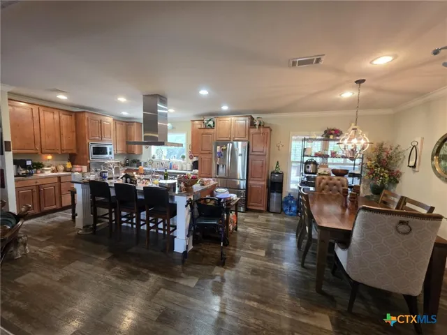 $1,380,000 | 7870 Farm To Market 165, Blanco, TX 78606