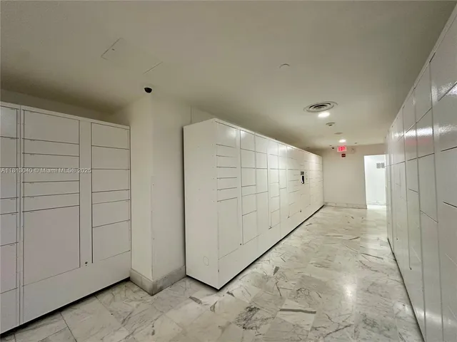$299,900 | 1000 West Avenue, Unit 932, Miami Beach, FL 33139