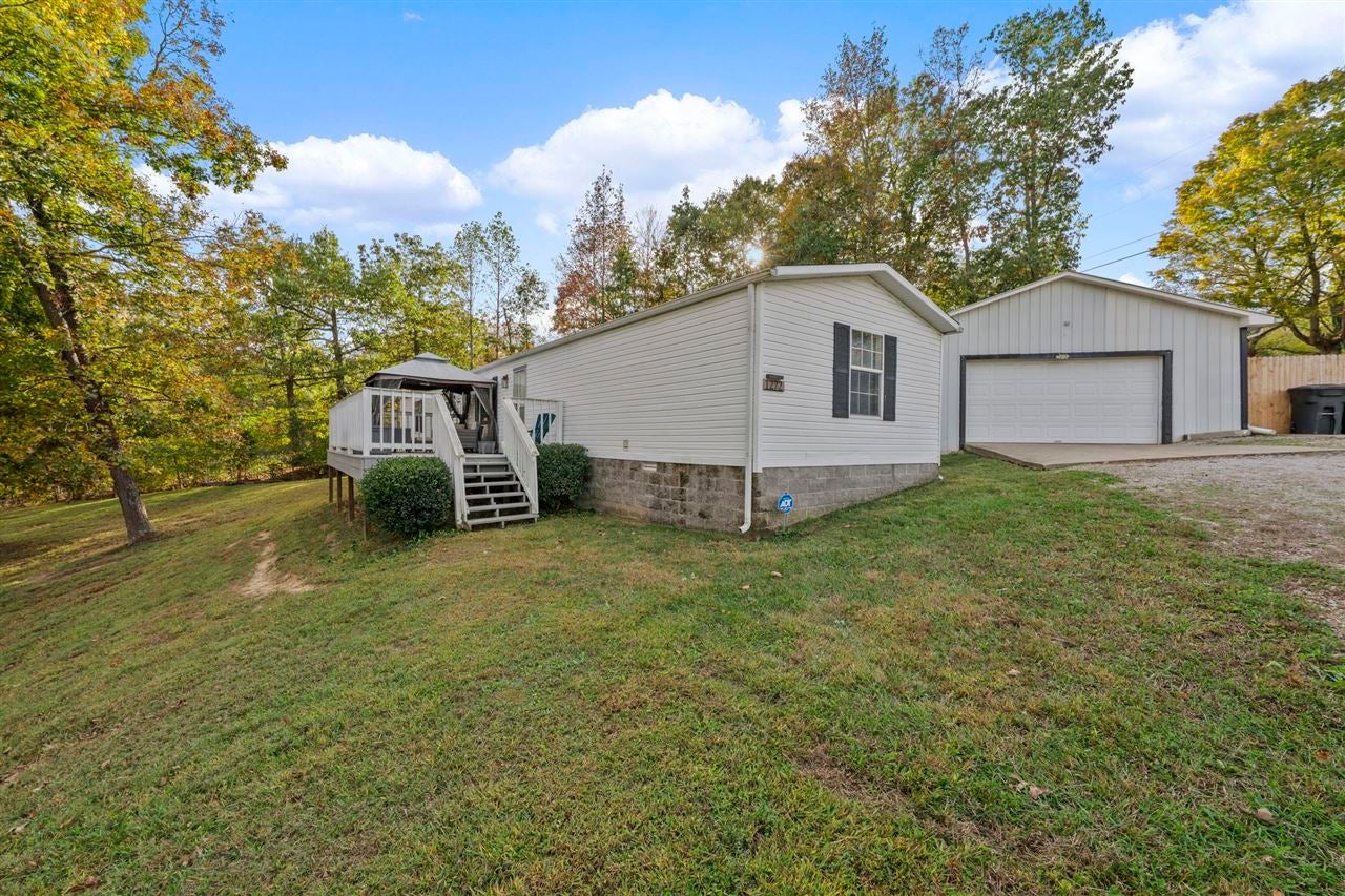 1272 Cool Springs Road Morgantown, KY 42261 - Photo 2 of 24 Gallery Image 2