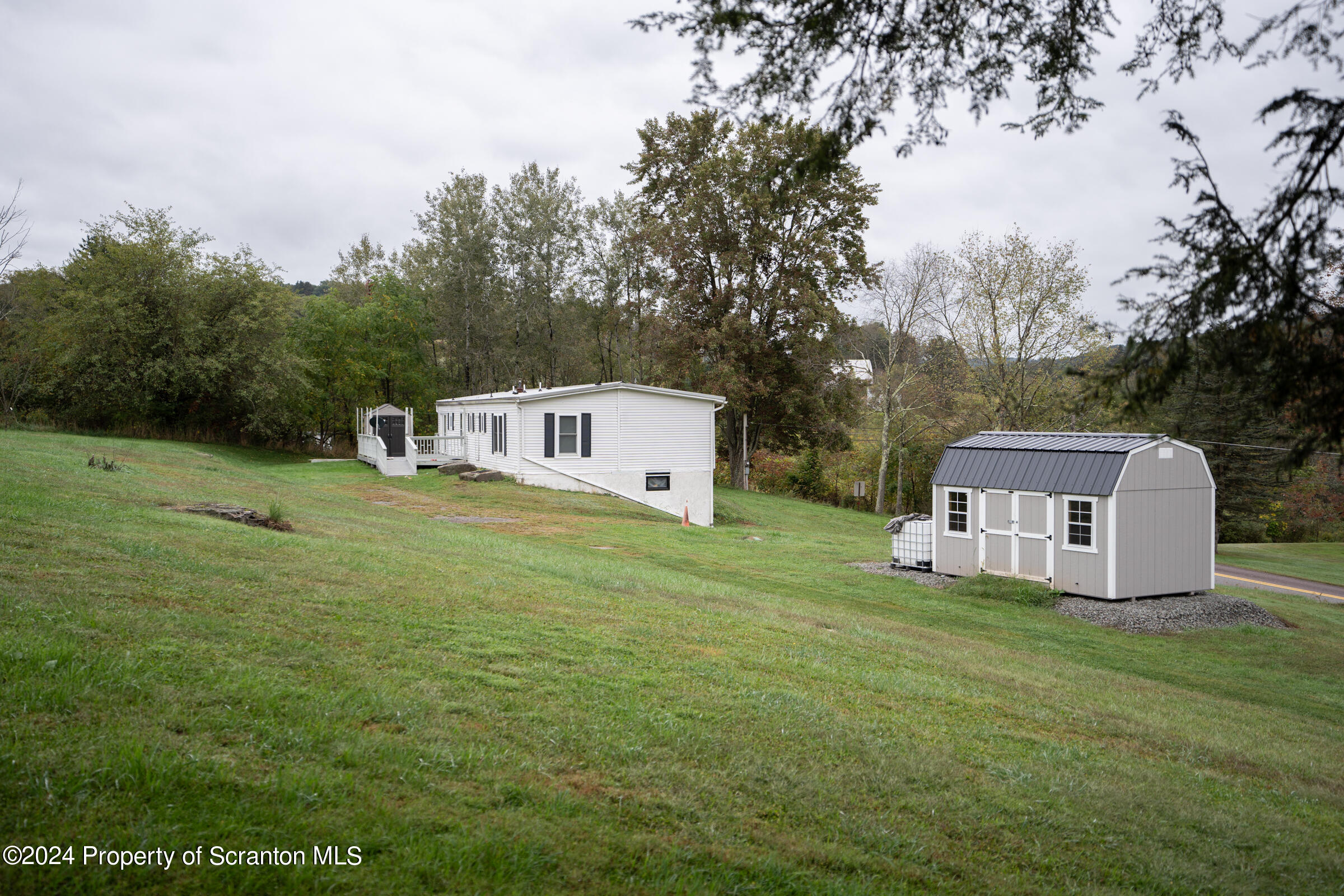 1461 Plattsburg Road Dallas, PA 18612 - Photo 9 of 45 Gallery Image 9