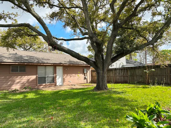$217,000 | 446 Capehill Drive, Houston, TX 77598