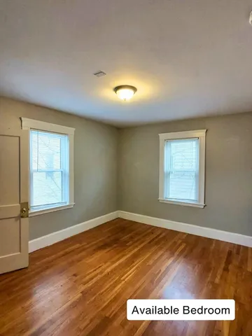 $1,400 | 26 Bolton Street, Unit 2R, Somerville, MA 02143