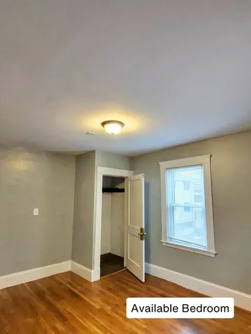 $1,400 | 26 Bolton Street, Unit 2R, Somerville, MA 02143