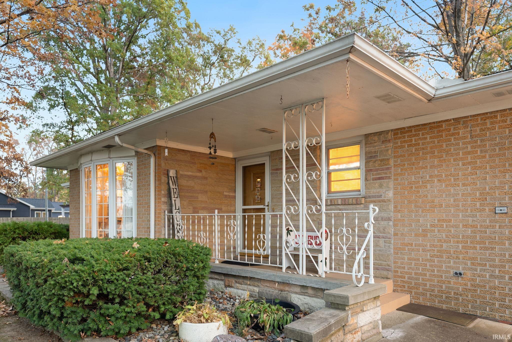 7914 Rothman Road Fort Wayne, IN 46835 - Photo 3 of 33