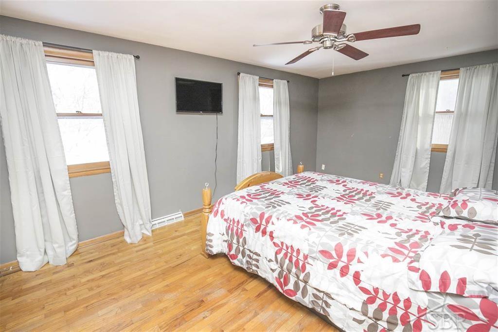 717 Columbia Road Midland, MI 48640 - Photo 14 of 25 31372250-13.JPG