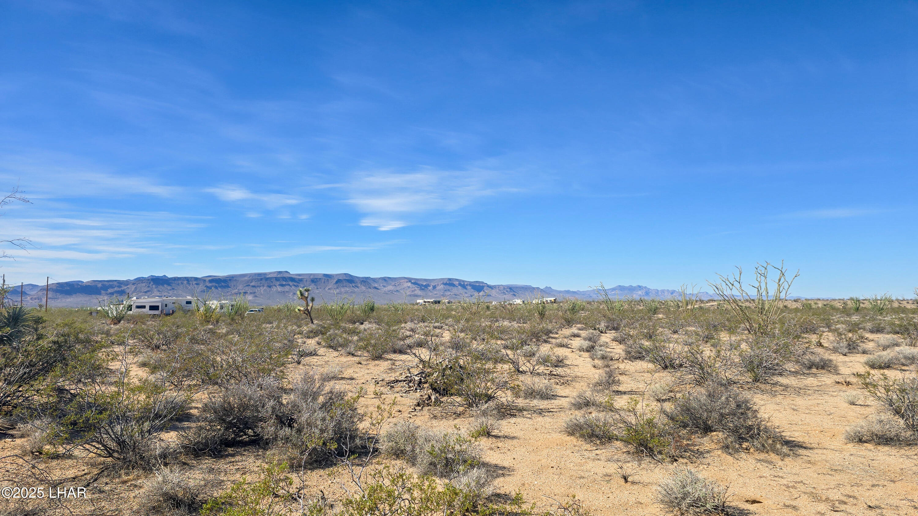 4-acres South Ray Road Yucca, AZ 86438 - Photo 5 of 18 a view of city and mountain