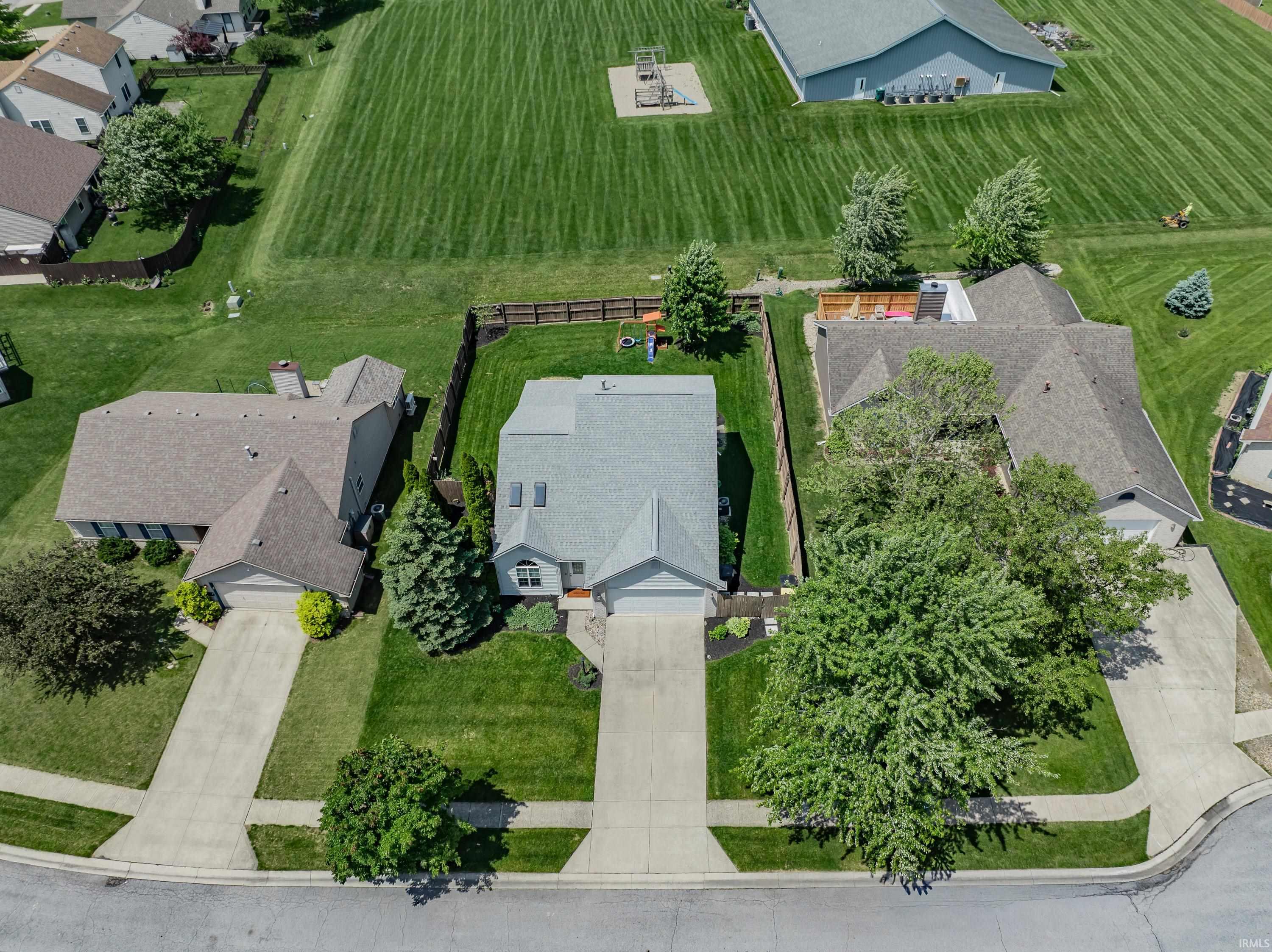 5515 Sable Court Fort Wayne, IN 46835 - Photo 3 of 36