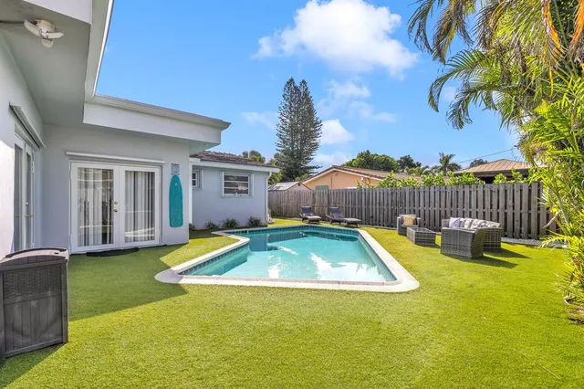 $979,000 | 5211 Northeast 26th Avenue, Lighthouse Point, FL 33064