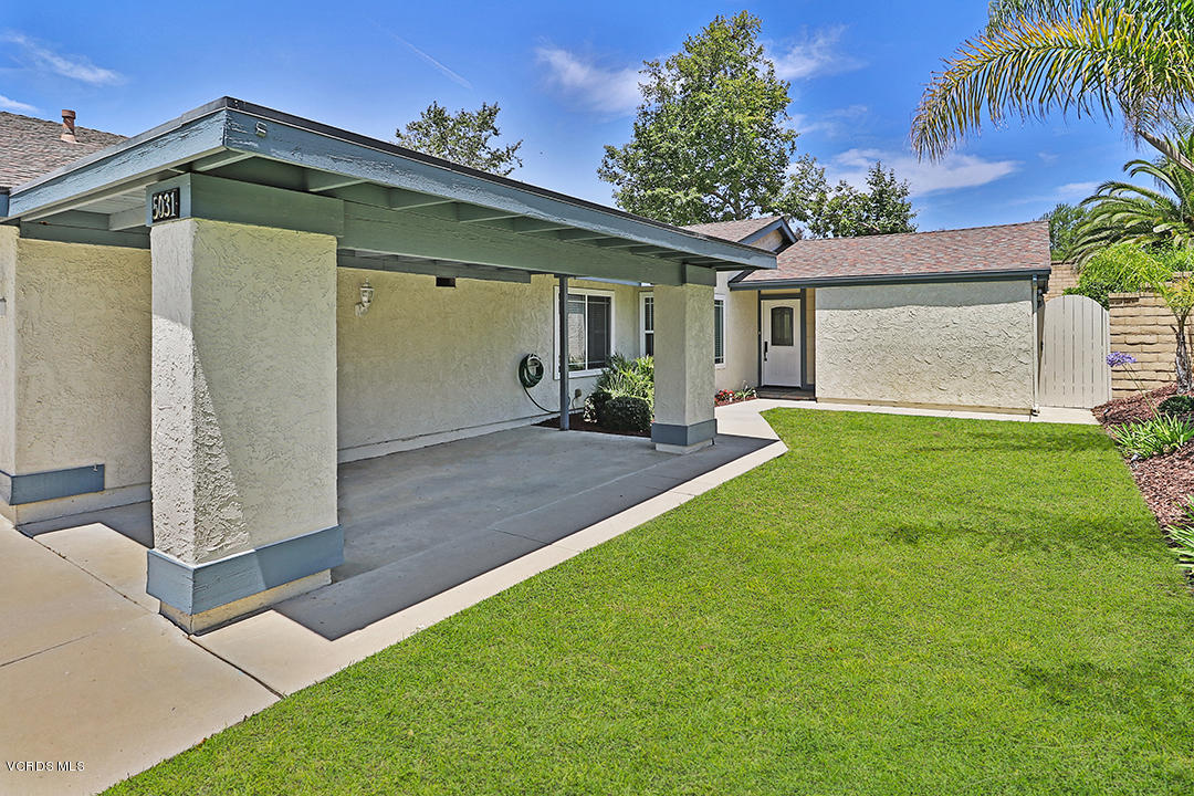 5031 Alta Colina Road Camarillo, CA 93012 - Photo 3 of 35 aFront and Entry4
