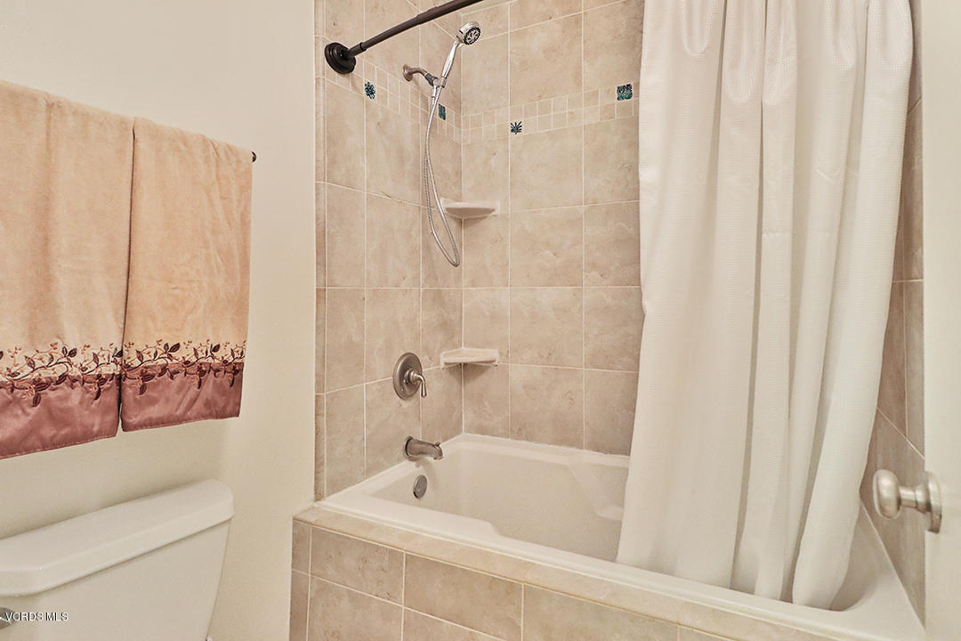 5031 Alta Colina Road Camarillo, CA 93012 - Photo 26 of 35 hMaster Suite4